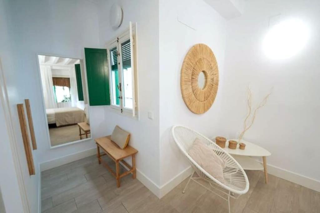 Apartamento A Estrenar En Calle Alcazares Sevilla Exterior foto